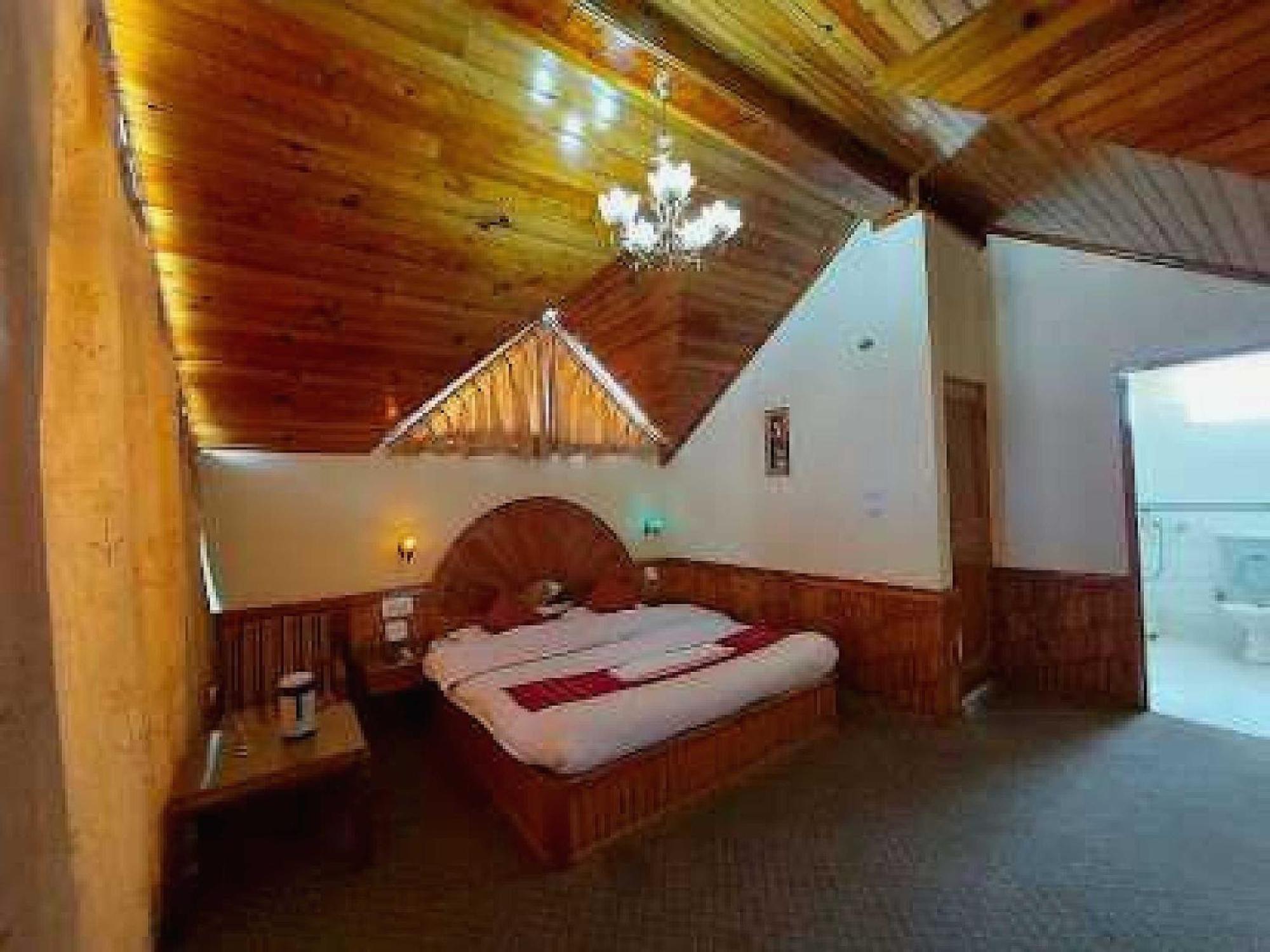 Hotel O Antriksh Cottage Manāli Kültér fotó