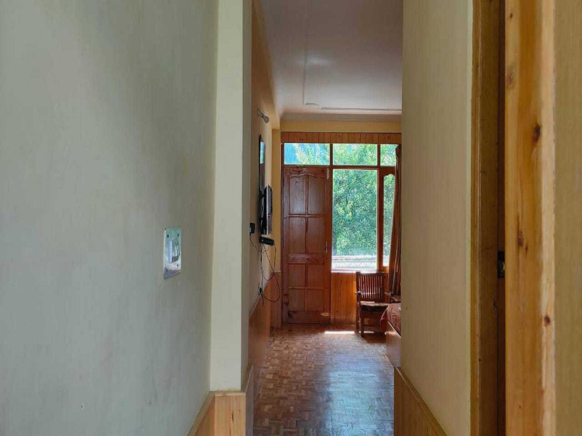 Hotel O Antriksh Cottage Manāli Kültér fotó