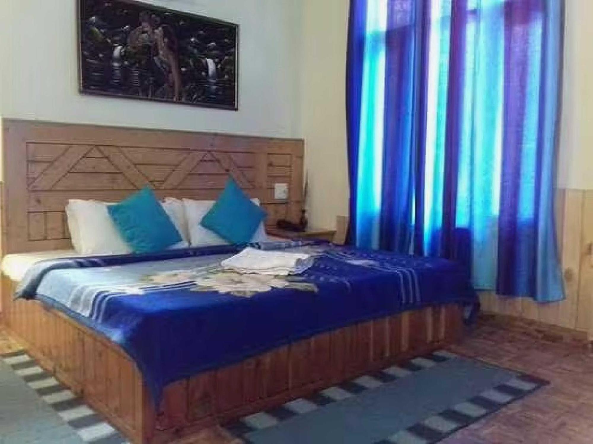 Hotel O Antriksh Cottage Manāli Kültér fotó